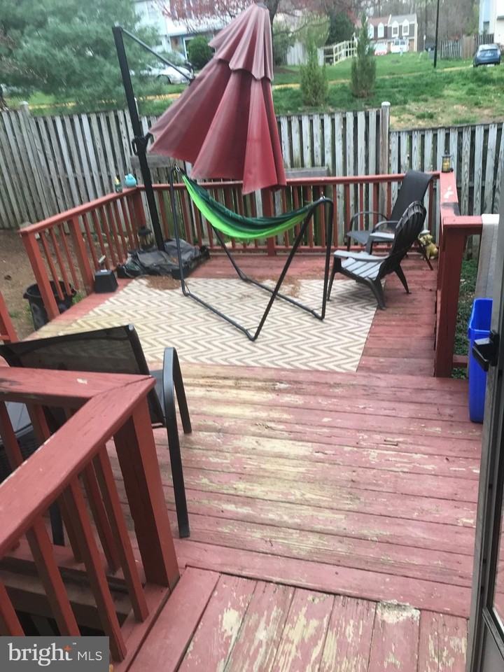 8320 Brookvale Ct - Photo 7 of 43