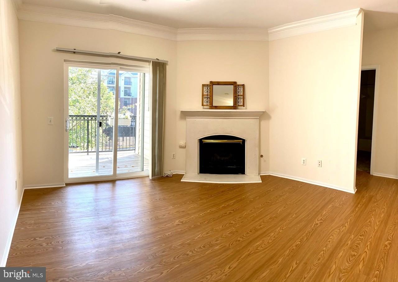 1580 Spring Gate Dr Unit 4213 - Photo 4 of 33