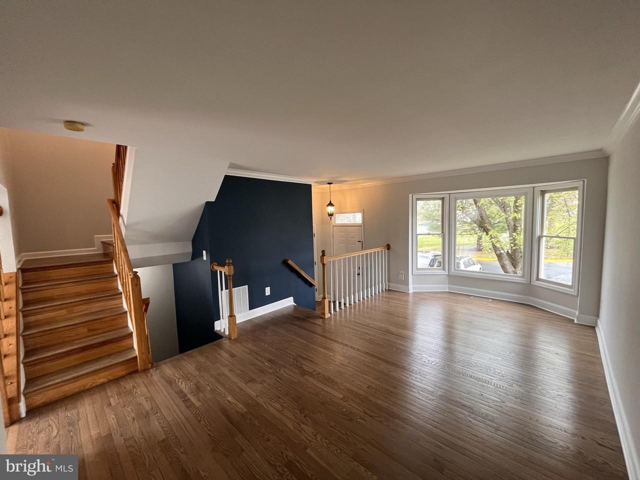 3762 Farmland Dr - Photo 4 of 44