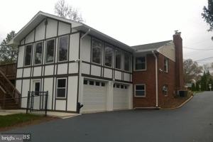 featured image of 1318 Mayflower Dr