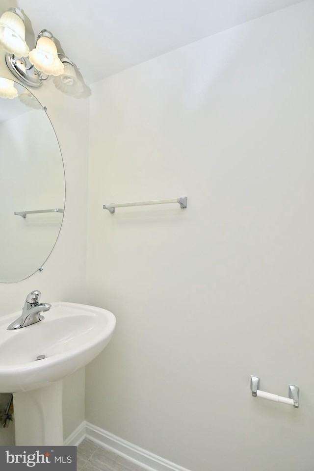 5027 Village Fountain Pl - Photo 6 of 39