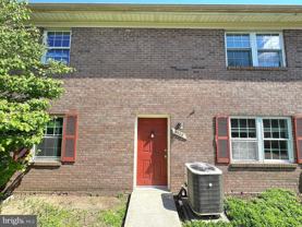 9528 Hagel Cir Unit 06 - Photo 1 of 1