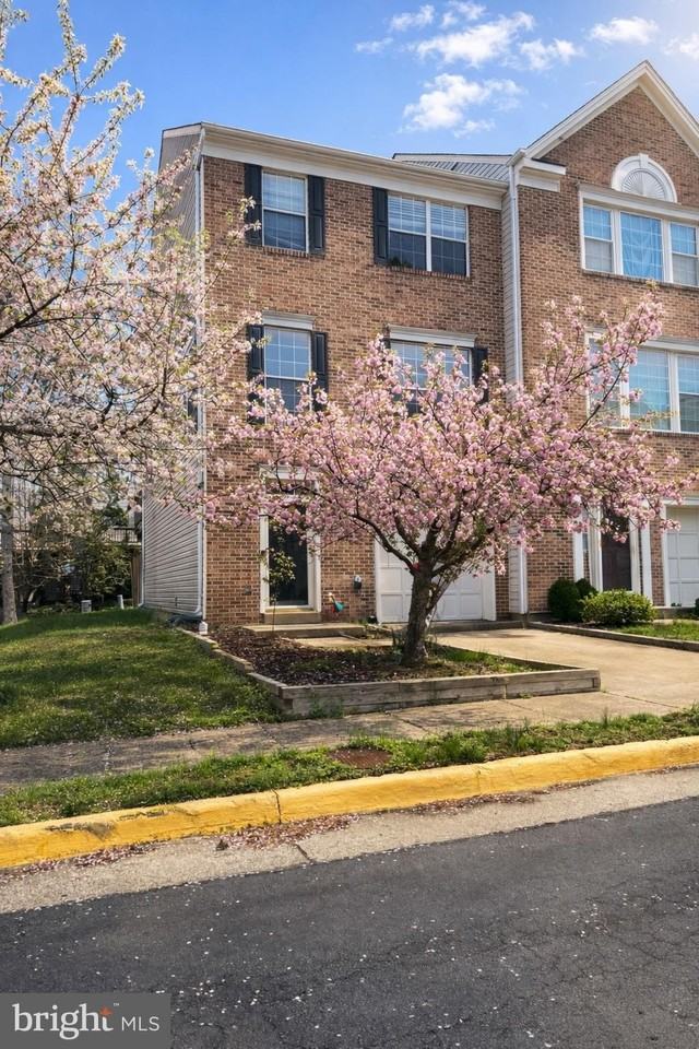 2512 Clover Field Cir - Photo 2 of 2