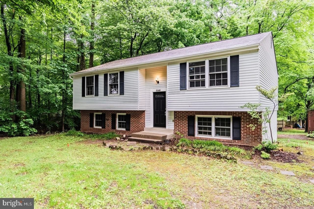 5146 Bradfield Dr - Photo 3 of 28