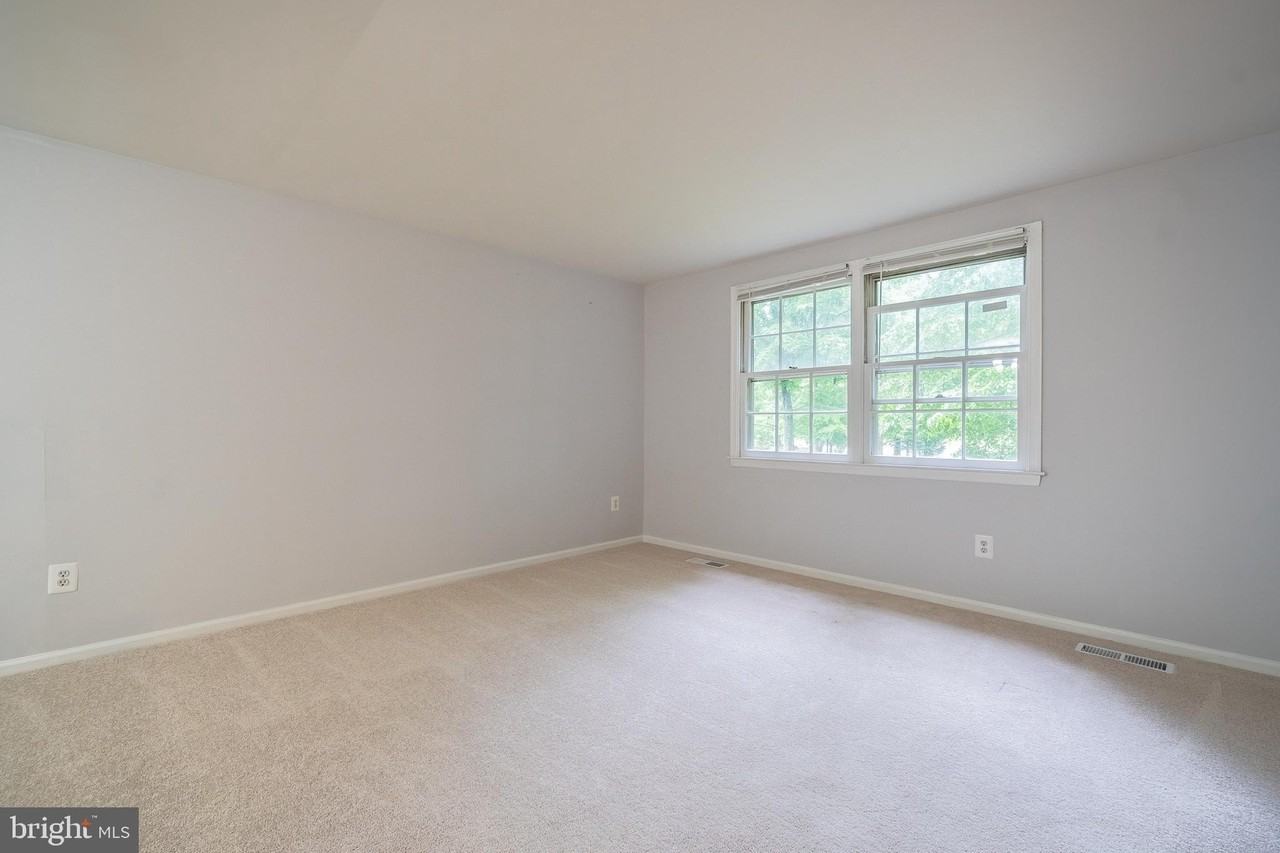 5146 Bradfield Dr - Photo 6 of 28