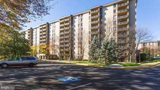 3100 S Manchester St Apt 718 - Photo 1 of 1