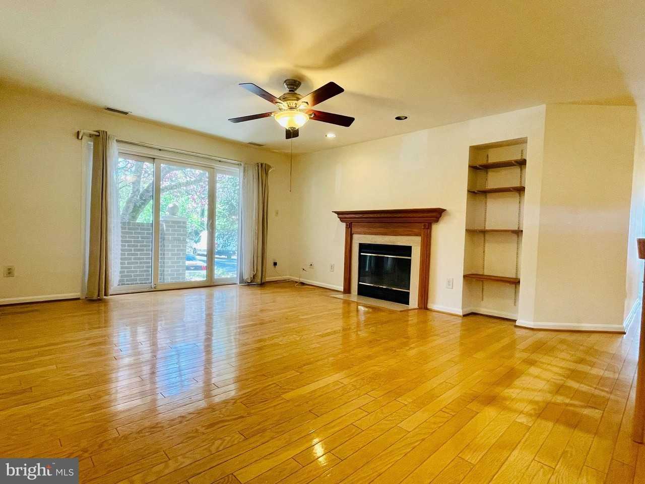 7715 Lafayette Forest Dr Unit 101 - Photo 3 of 19