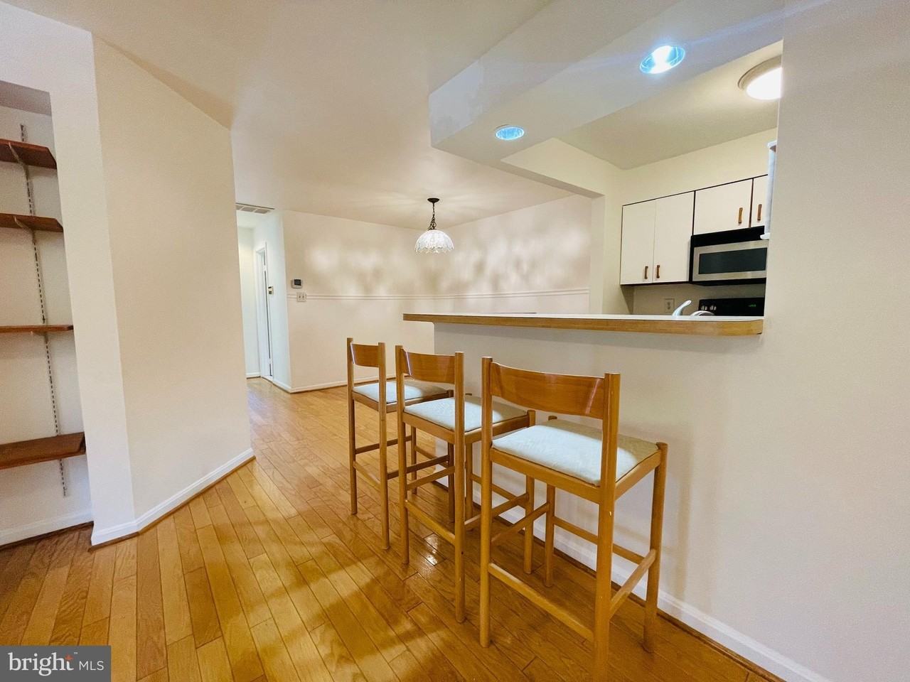 7715 Lafayette Forest Dr Unit 101 - Photo 5 of 19