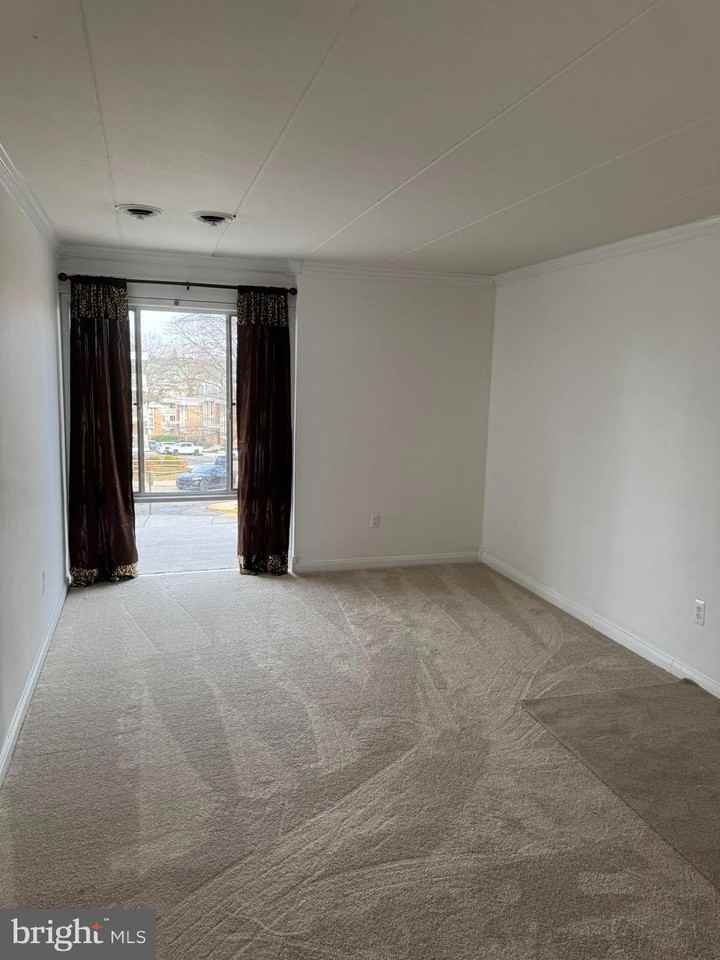 2633 Fort Farnsworth Rd Unit 268 - Photo 4 of 16