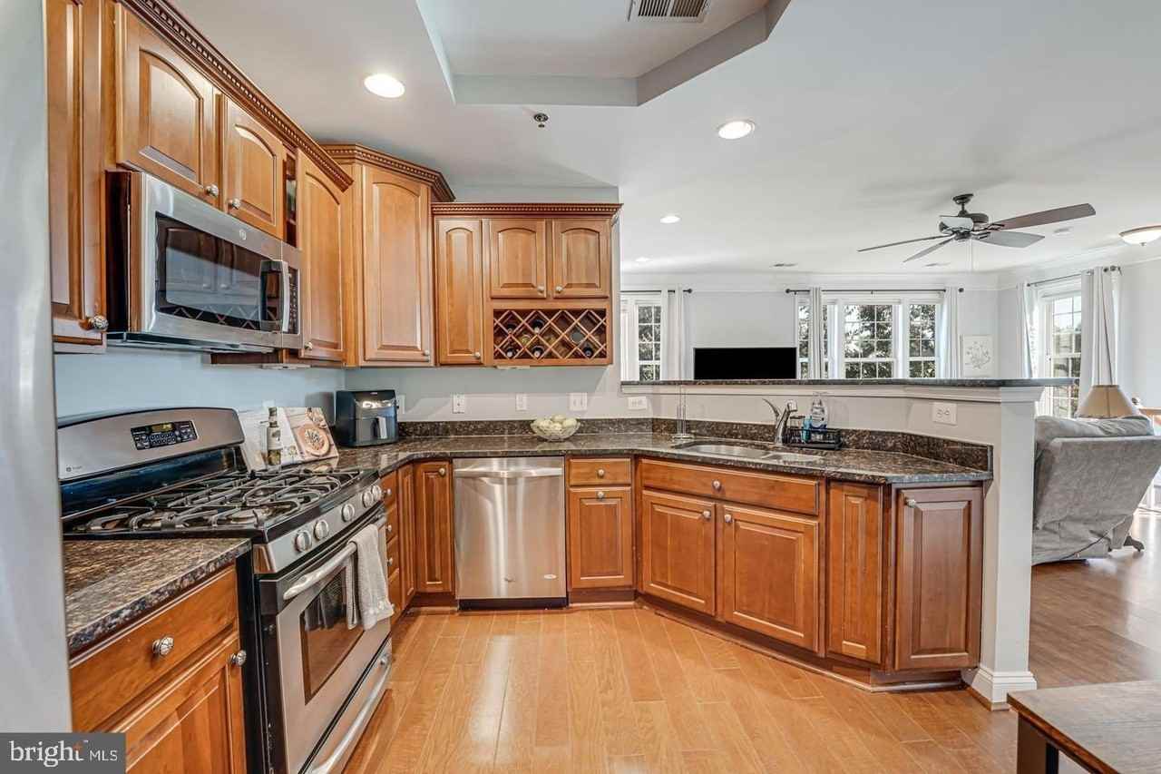 7150 Huntley Creek Pl - Photo 2 of 16