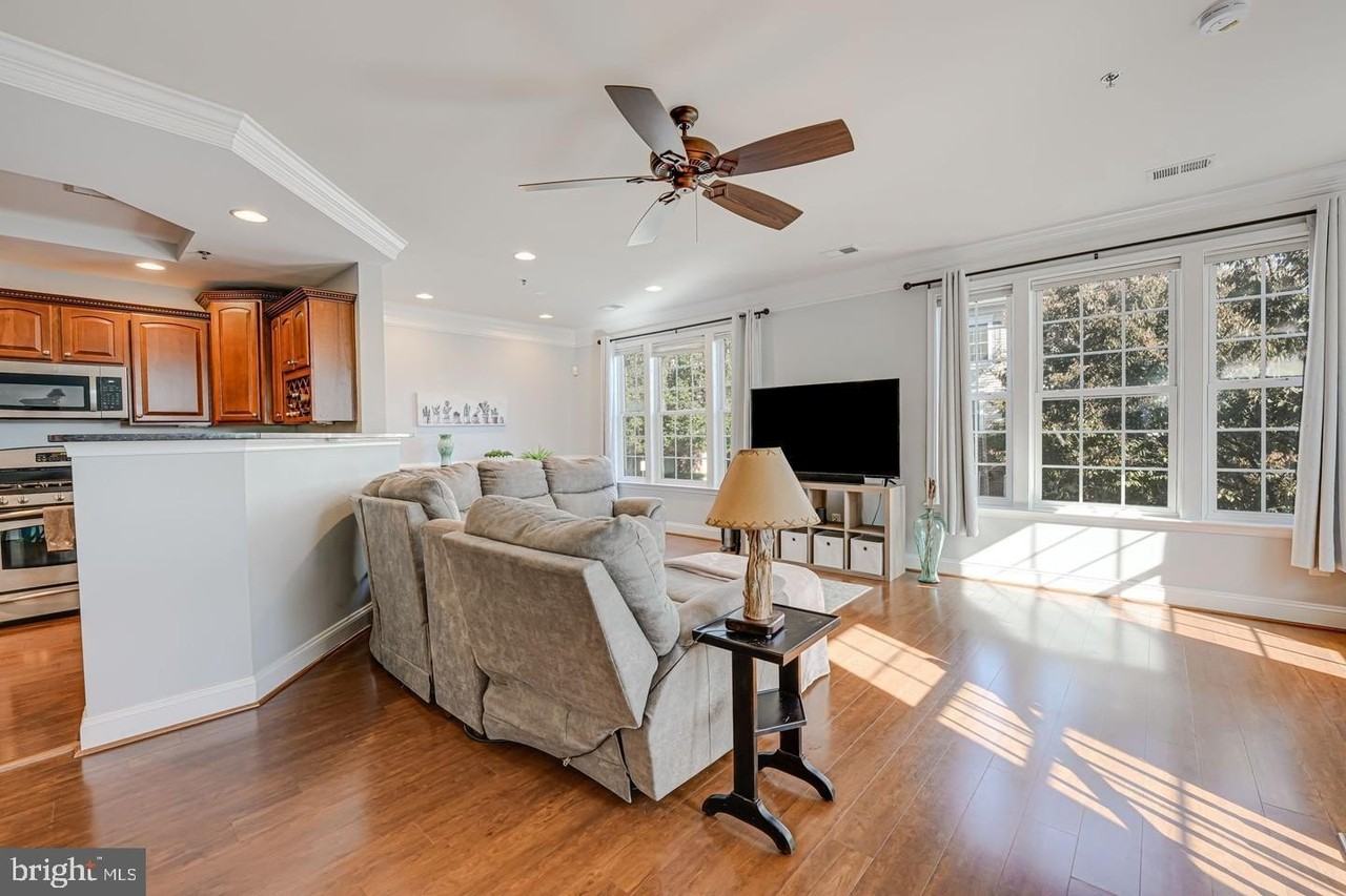 7150 Huntley Creek Pl - Photo 3 of 16