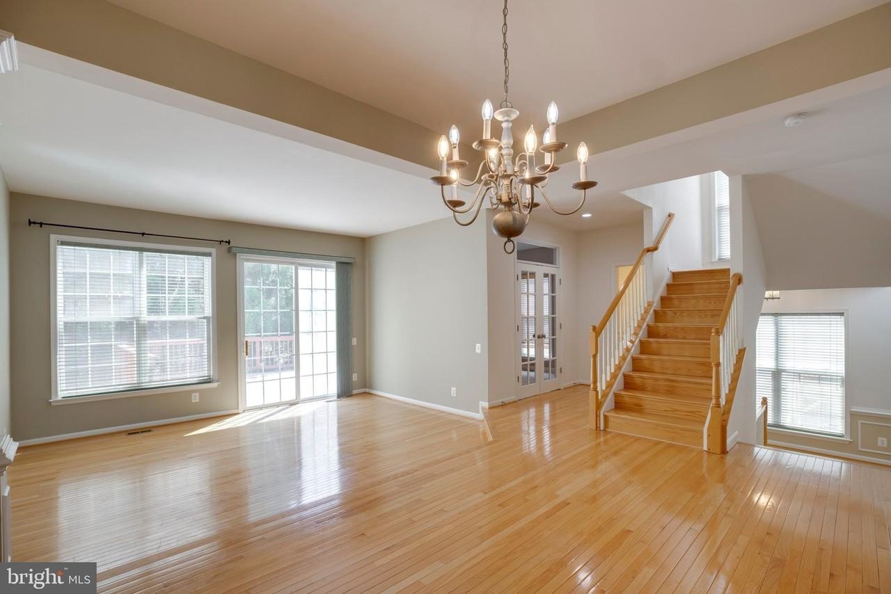 5097 Pale Moon Way - Photo 7 of 50