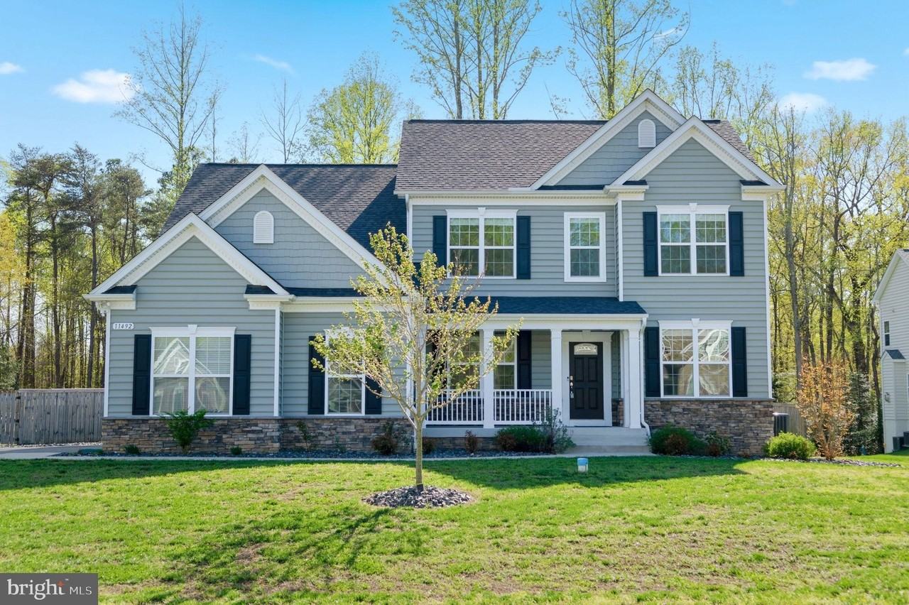 11492 Wisteria Ln - Photo 2 of 50