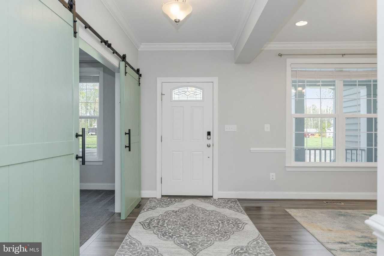 11492 Wisteria Ln - Photo 5 of 50