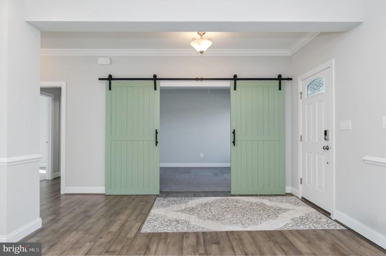 11492 Wisteria Ln - Photo 6 of 50