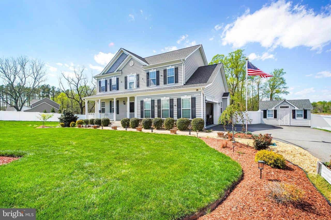 9366 Alder Dr - Photo 2 of 50