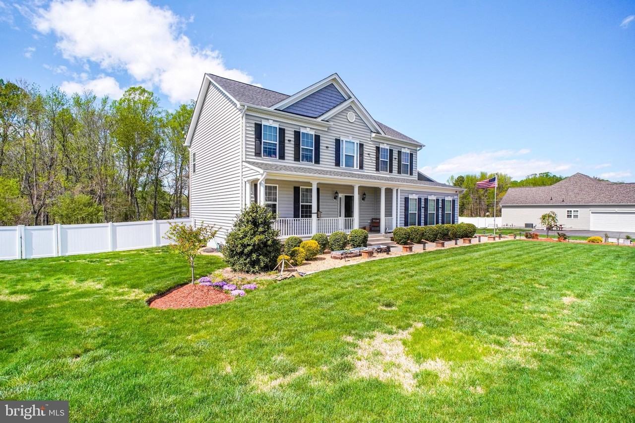 9366 Alder Dr - Photo 3 of 50