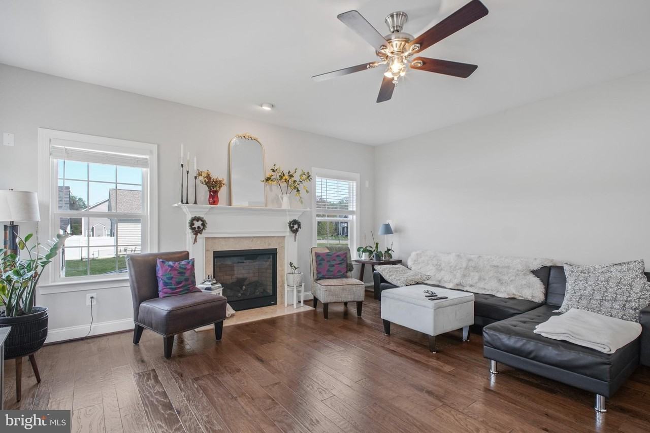 9366 Alder Dr - Photo 7 of 50