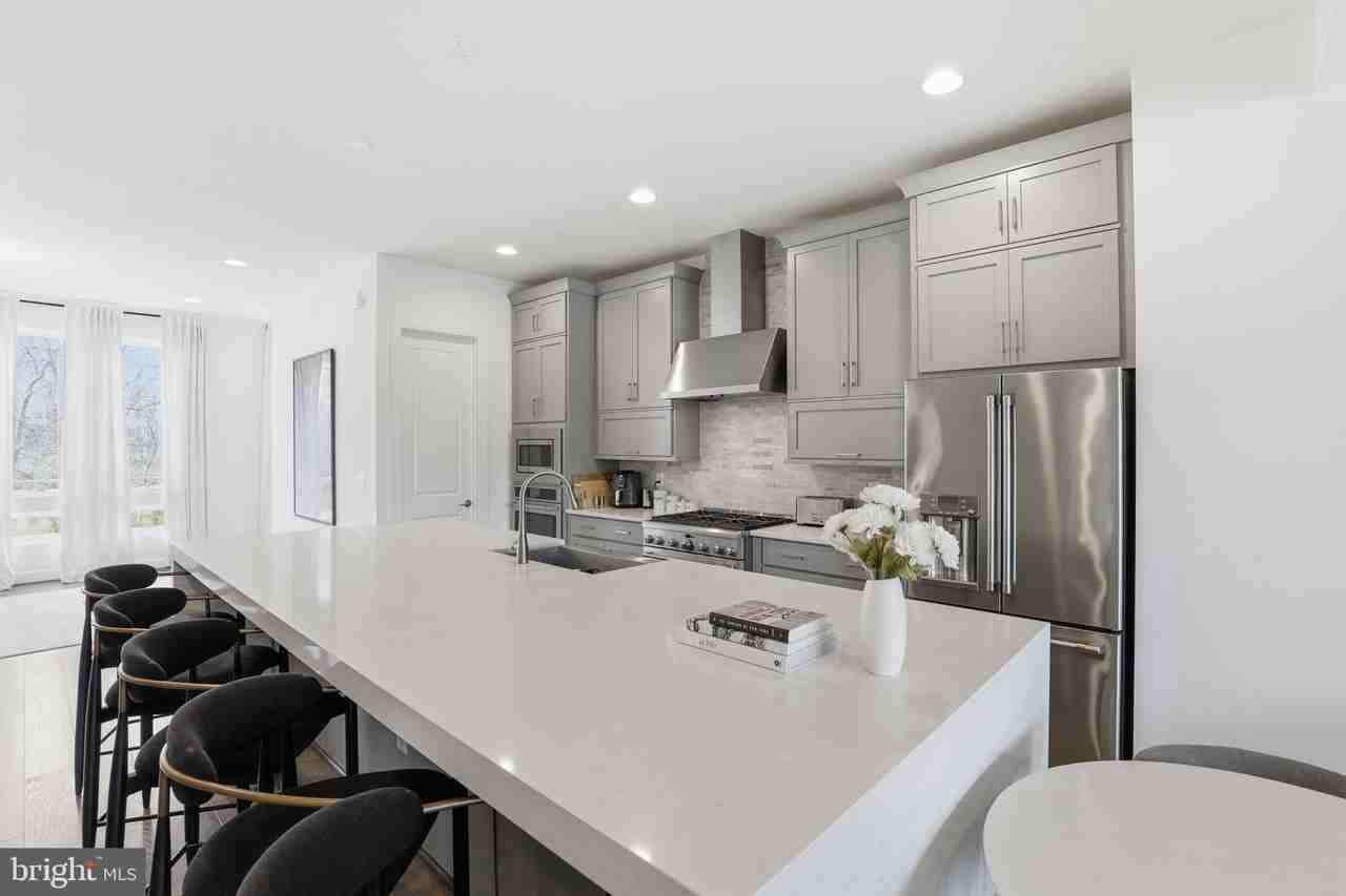 20246 Northpark Dr - Photo 7 of 28