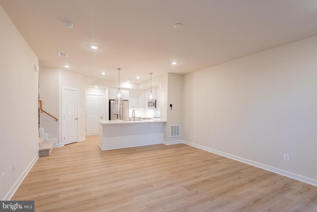 21835 Express Ter - Photo 5 of 34