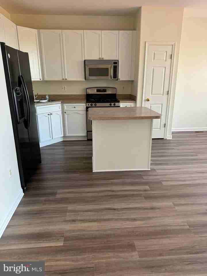 21105 Mossy Glen Ter - Photo 5 of 27