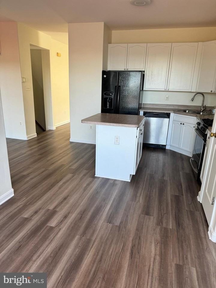 21105 Mossy Glen Ter - Photo 6 of 27