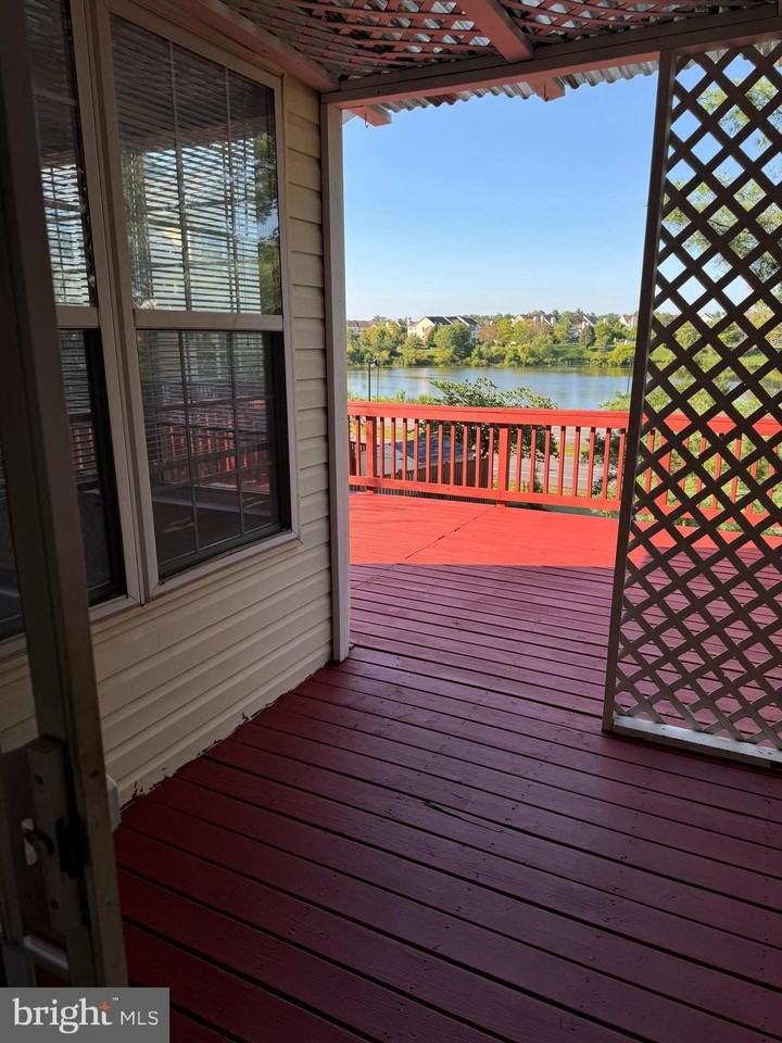 21105 Mossy Glen Ter - Photo 7 of 27