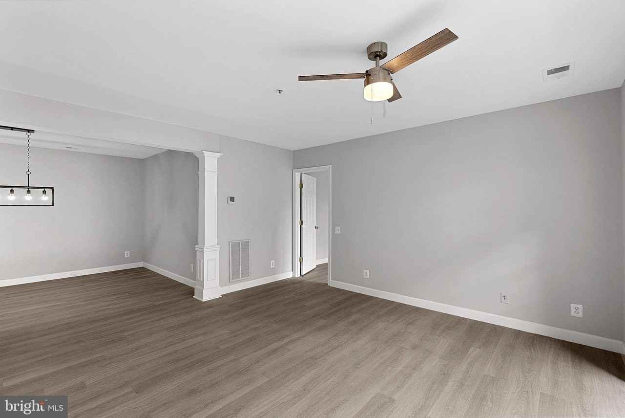 21850 Locomotive Ter #202 - Photo 5 of 36