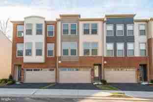 42482 Dogwood Glen Sq - Photo 1 of 1