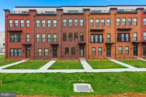 featured image of 22810 Tawny Pine Sq