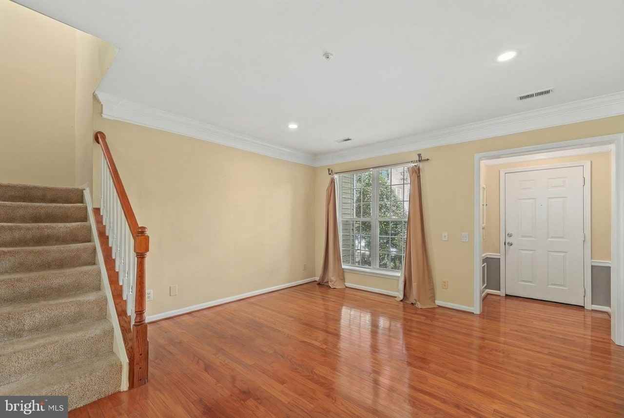 21877 Elkins Ter - Photo 3 of 30