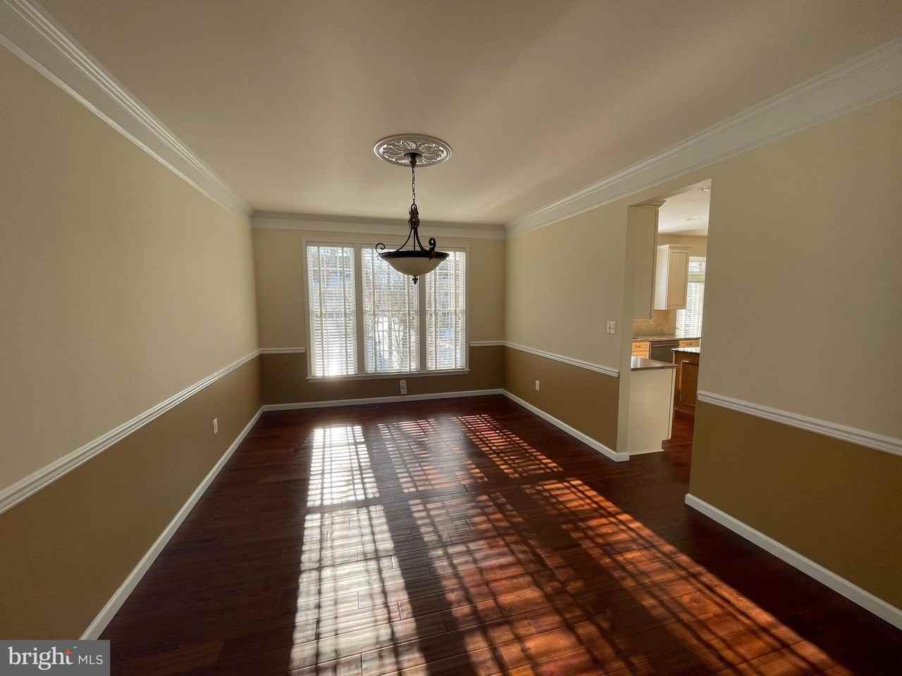 21330 Meadow Field Ct - Photo 7 of 42