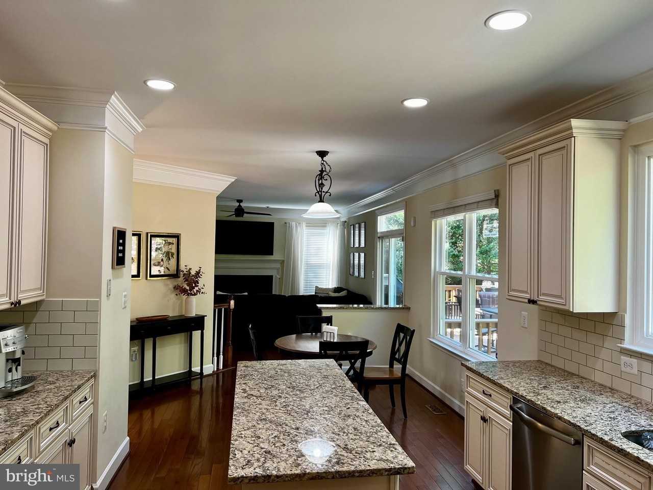 46812 Backwater Dr - Photo 6 of 28