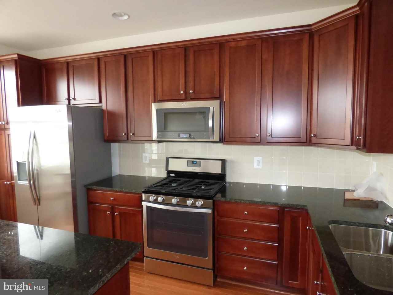 43141 Whelplehill Ter - Photo 5 of 19