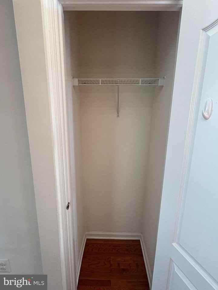 43141 Whelplehill Ter - Photo 7 of 19