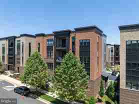 43442 Croson Ln Unit 100 - Photo 1 of 1