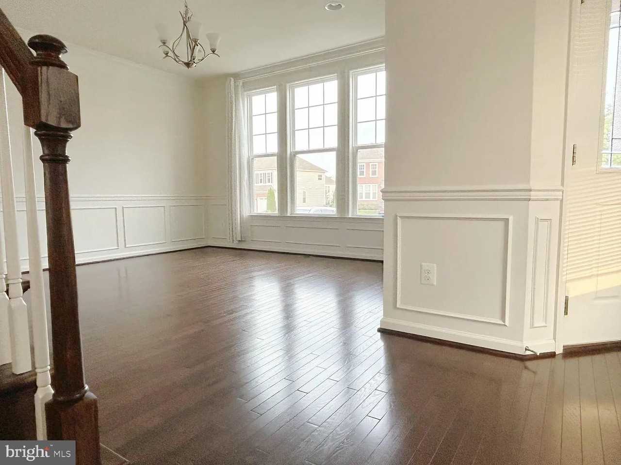 24887 Coventry Grove Ct - Photo 5 of 18