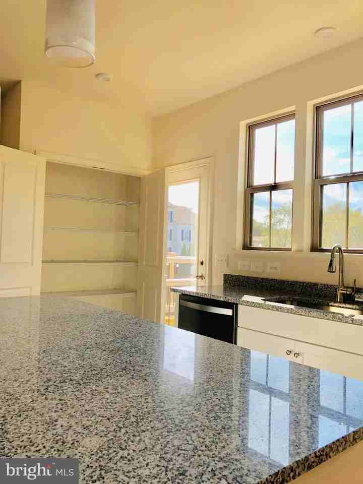 124 Tolocka Ter Ne - Photo 6 of 21