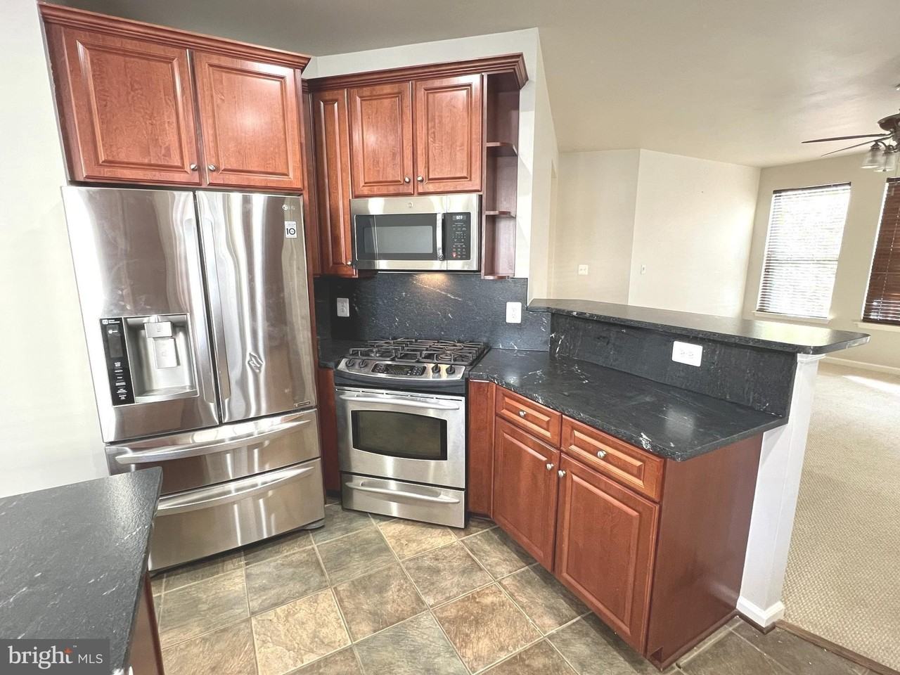 8378 Tillett Loop - Photo 5 of 30