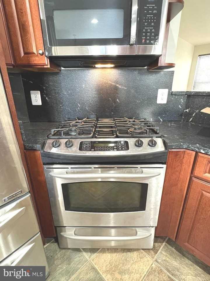 8378 Tillett Loop - Photo 6 of 30