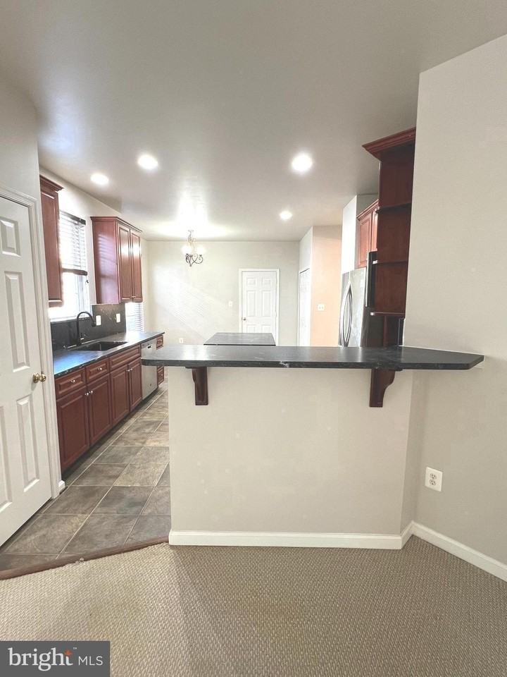 8378 Tillett Loop - Photo 7 of 30