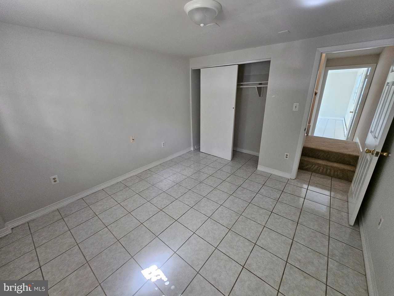 14236 Caroline St - Photo 6 of 50