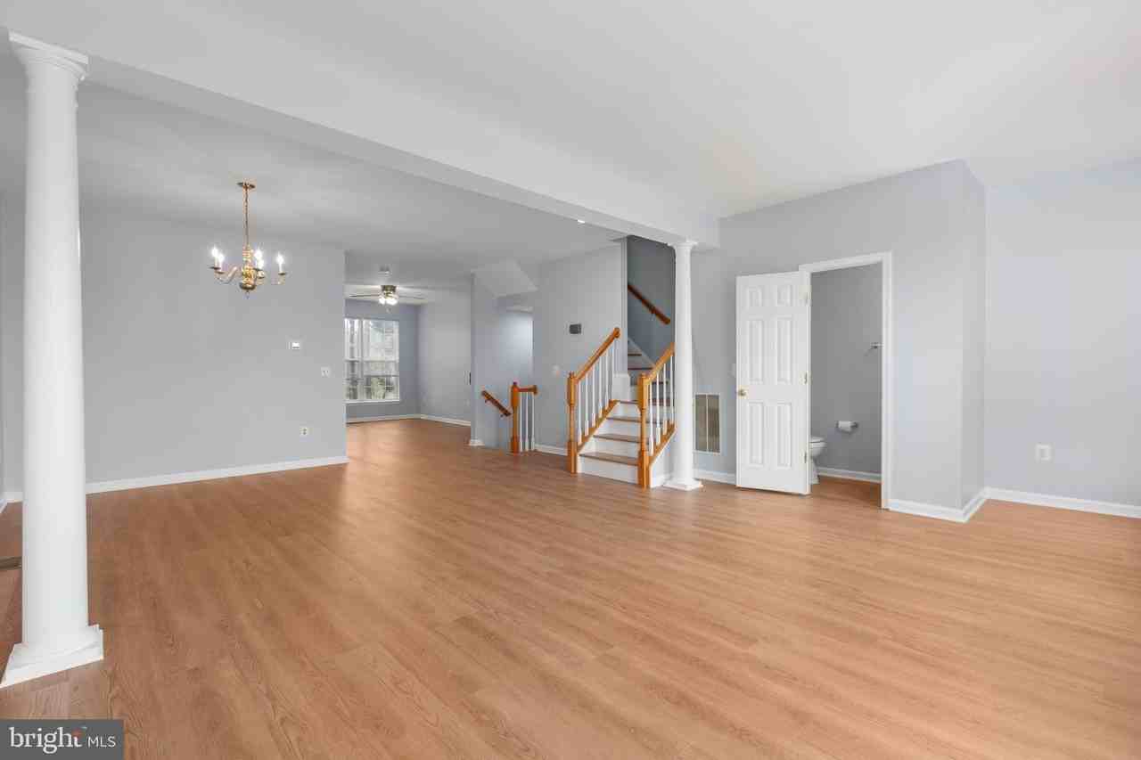 15788 Nimes Ct - Photo 5 of 44