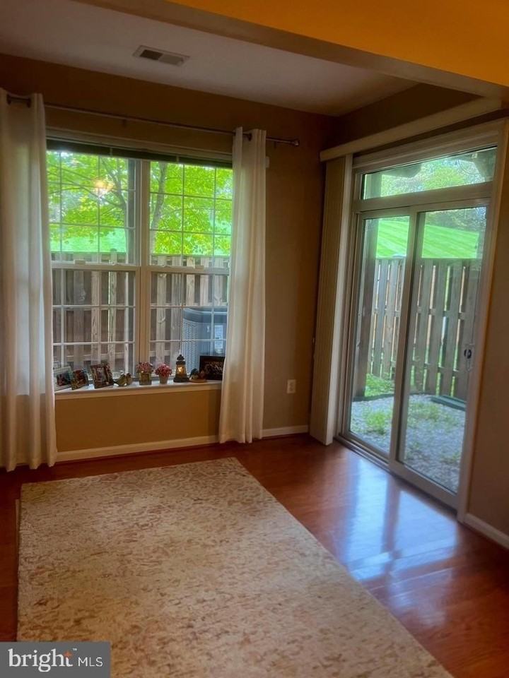 14263 Legend Glen Ct - Photo 4 of 35