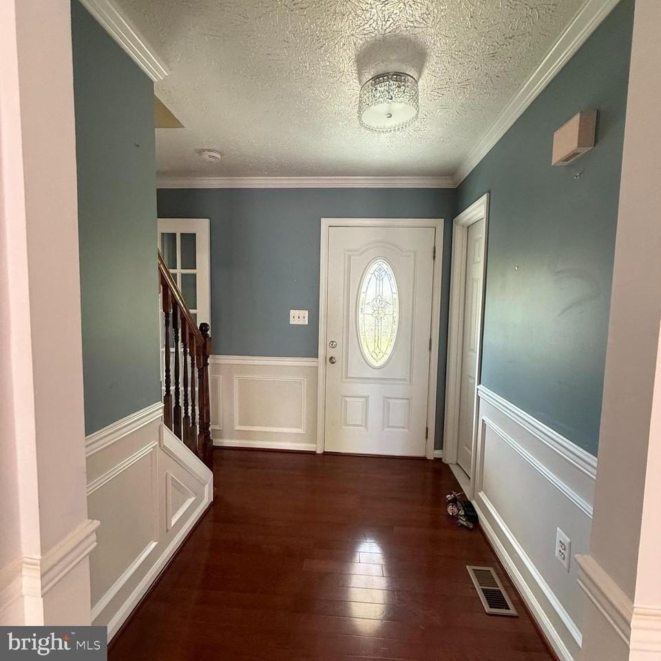 18130 Tebbs Ln - Photo 3 of 26