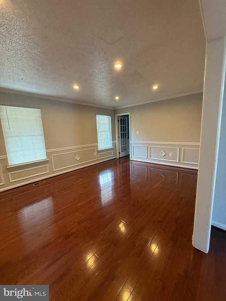 18130 Tebbs Ln - Photo 4 of 26