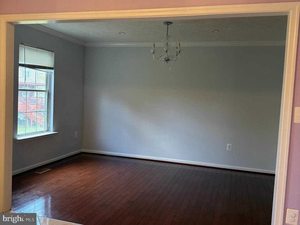 18130 Tebbs Ln - Photo 5 of 26