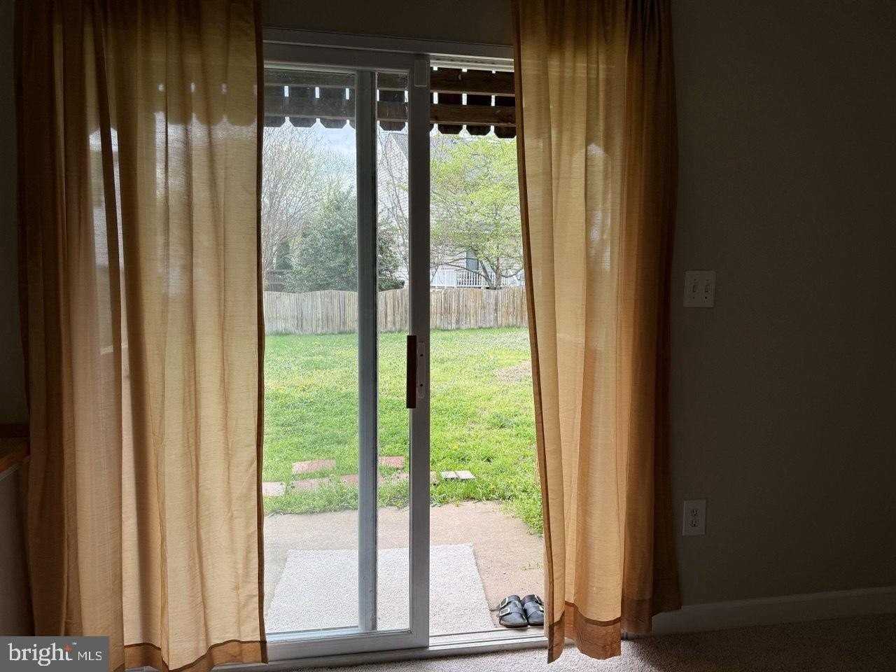 13044 Tadmore Ct - Photo 3 of 11