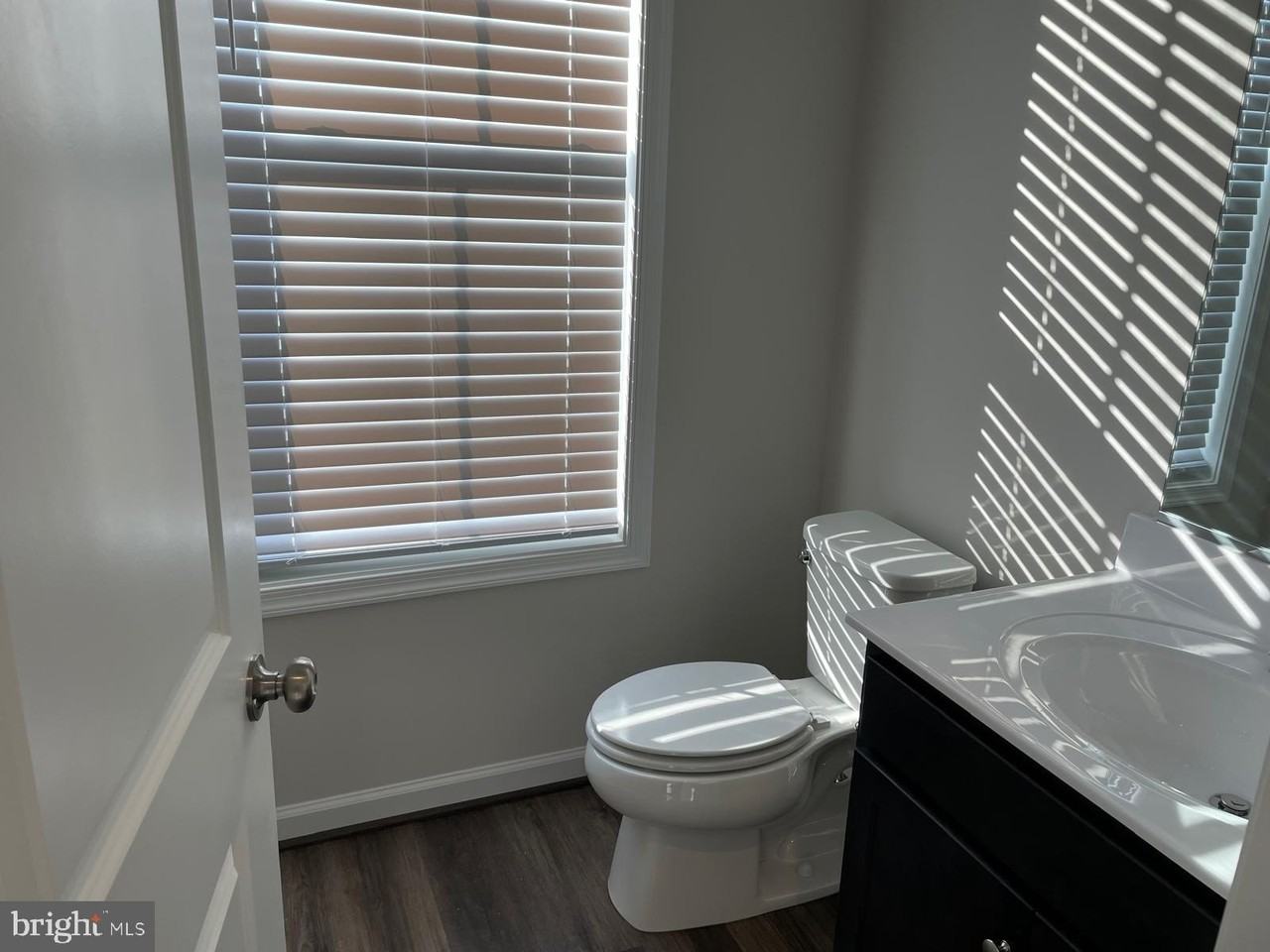 7709 Harlow Cir - Photo 5 of 18