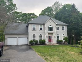 featured image of 9811 Fendale Ln